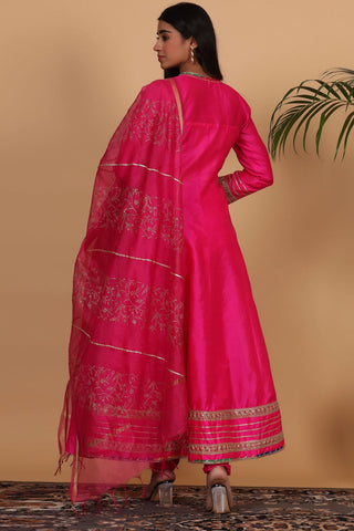 Pink Silk Kurta Set With Gota Work