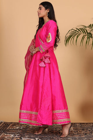 Pink Silk Kurta Set With Gota Work