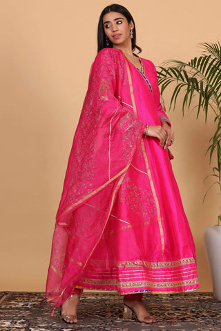 Pink Silk Kurta Set With Gota Work