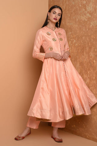 Peach Silk Kurta Set With Peach Work