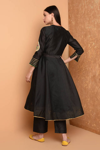 Black Silk Kurta Set With Peach Work
