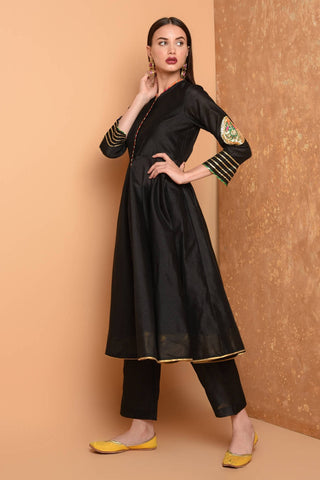 Black Silk Kurta Set With Peach Work