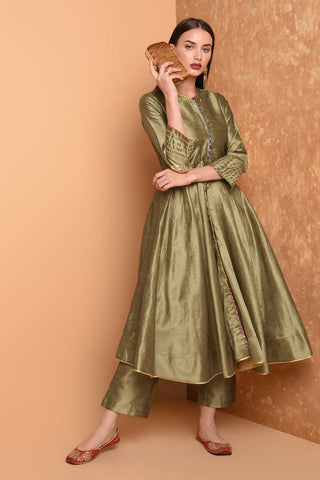 Beige Silk Kurta Set With Peach Work