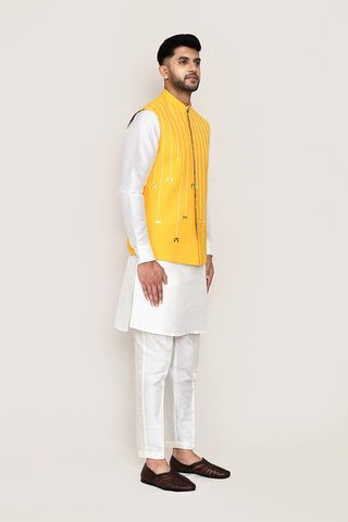 White Kurta with Straight Fit Pant & Jacket