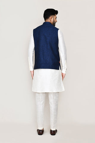 White Kurta with Straight Fit Pant & Jacket