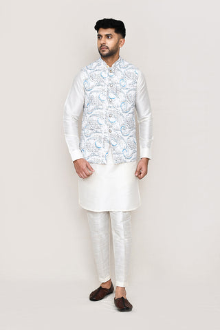 White Kurta with Straight Fit Pant And Jacket