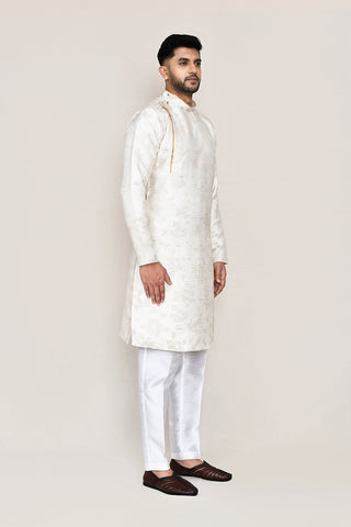 Cream Kurta with Straight Fit Pant