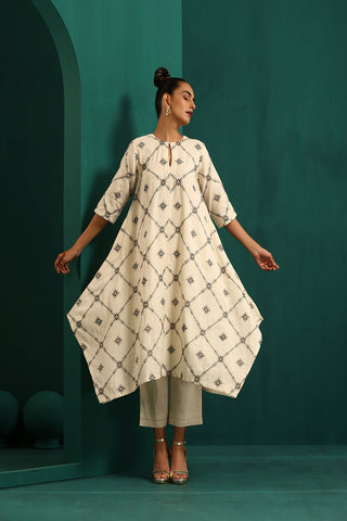 Truebrowns Ivory Rhombus Cotton Handkerchief Kurta Pant Set