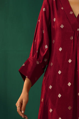 Truebrowns Maroon Diamond Viscose Silk Puff Sleeve Kurta Pant Set