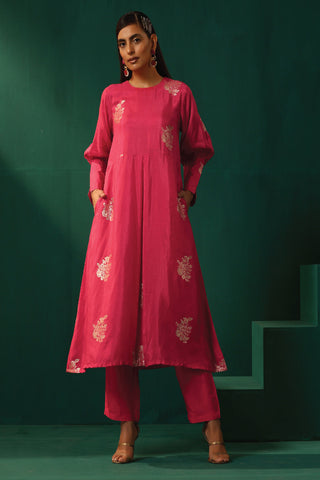 Truebrowns Pink Floral Viscose Silk Round Neck Puff Sleeve Kurta Pant Set