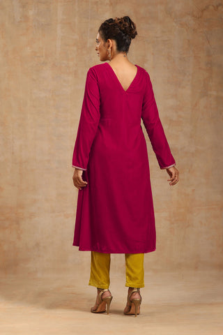 Truebrowns Rani Pink Velvet Embroidered Kurta