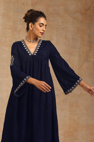 Truebrowns Midnight Blue Velvet Embroidered Kurta