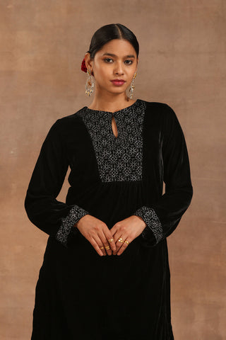 Truebrowns Black Velvet Embroidered Kurta