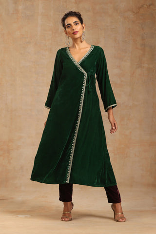 Truebrowns Green Velvet Embroidered Angrakha Kurta