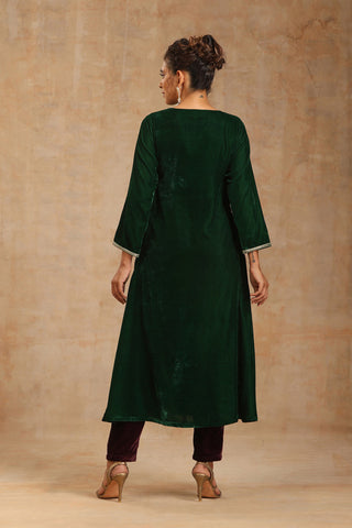 Truebrowns Green Velvet Embroidered Angrakha Kurta