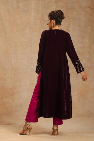 Truebrowns Wine Velvet Embroidered Kurta