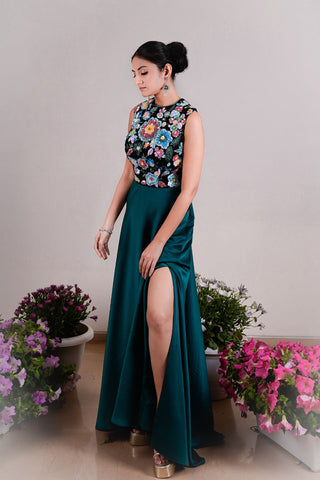 Taisha Embroidered Gown