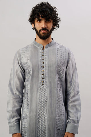 Gloomy Kurta